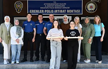 Erenler'de İçleri Isıtan Paylaşım: Öğrencilerden Kamu Görevlilerine Aşure