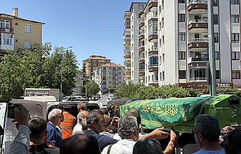Feci Kazada Hayatını Kaybeden Anne Ve 8 Aylık Bebeği Yan Yana Toprağa Verildi