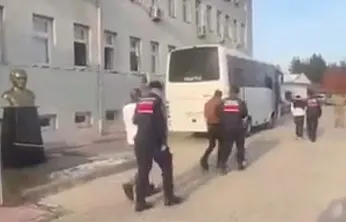 Fetö'ye Darbe Üstüne Darbe: 34 İlde Eş Zamanlı Operasyon