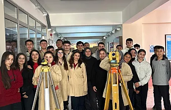 Gençlere Tapu Müdürlüğünden Destek