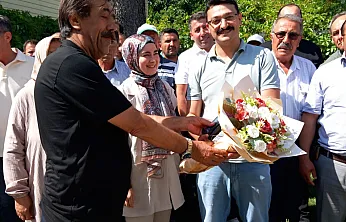 Gönüllere Dokunan Emirdağ Kaymakamı Konvoyla Uğurlandı