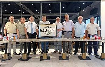 Görev Değişimi Öncesi Duygu Dolu Gece! Eğitim Camiası Tek Yürek Oldu