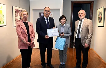 Güney Koreli Sanatçı, Afyon'da Sergi Açtı