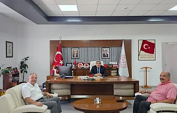 Güvenevler Muhtarı Balıbey Taleplerini Müdür Sünnetci'ye Aktardı
