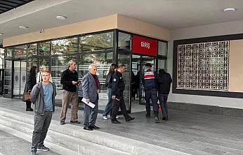 Hakim ve Savcı Kılığına Girdiler, Yakalandılar!