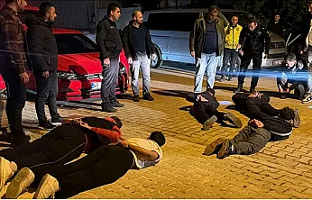 Her Yerde Varlar. Ters Kelepçe İle Gözaltına Alındılar