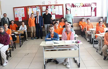 İl Müdürü Sınıfa Girdi, Öğrencilerin Hayallerini Dinledi