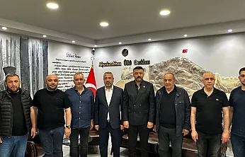 İş İnsanlarından Afyonkarahisar Ülkü Ocakları'na Hayırlı Olsun Ziyareti