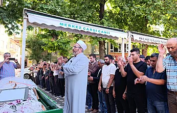 Isparta'da Ölü Bulunan 2 Gençten Biri Afyon'da Toprağa Verildi