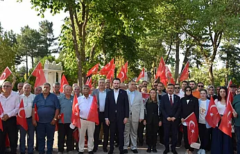 İYİ Parti'den Şehitlik Ziyareti
