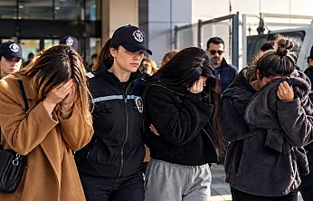 Kadınların Regl Günlerini Bile Planlamışlar!