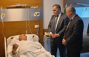 Kalp Krizi Geçiren İsmail Kumartaşlı'ya Afyon Protokolünden Ziyaret