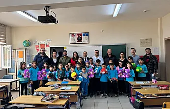 Karahisar Yörükler Derneği, Öğretmenler Günü'nü Unutmadı