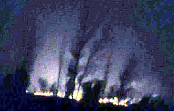 Karamık Gölü Yine Alev Aldı! İtfaiye Bataklığa Giremiyor