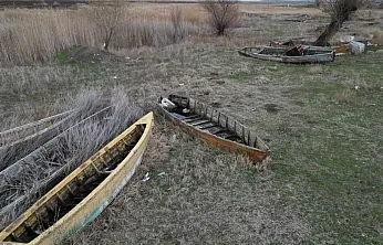 Kayıklar Suya Oturdu