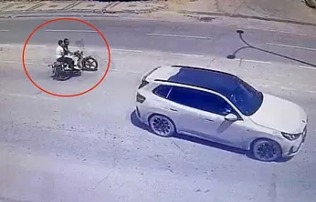 Kazada Ölüme Sebebiyet Verip Kaçan Sürücüyü Polis Yakaladı