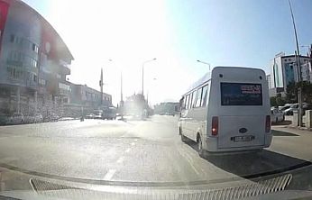 Kırmızı Işığa Aldırmadı, Yolcuların Hayatını Tehlikeye Attı