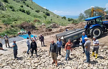Köyün İçme Suyu Hattı İmece Usulüyle Yenilendi