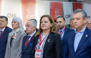 'Kürsülerde Aslan Kesiliyordun, Değdi Mi İlkelerini Satmana?'