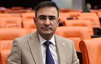 'Menderes Ve Arkadaşları Ezanı Özgürlüğüne Kavuşturdu'