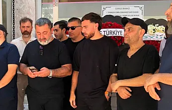 Milli Futbolcu Orkun Kökçü, Anneannesinin Cenaze Namazına Katıldı