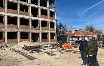 Müdür Sünnetci, Hafta Sonu Da Mesaide