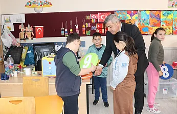 Müdür Sünnetci, Özel Gereksinimli Öğrencilerle Yakından İlgilendi