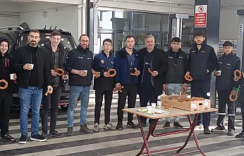 Mustafa Kunak, Gençlerin Yanında