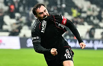 Orkun Kökçü Golü Attı, Afyon Öksüzler Okulu'na Selam Gönderdi