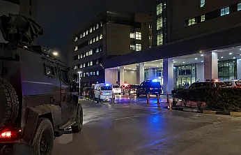 Öz Kızını Öldürmek İçin Hastaneyi Bastı!