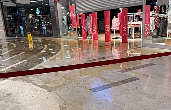 Park Afyon'da Esrarengiz Olay! Ağır Koku ve Zehirlenme Paniği!