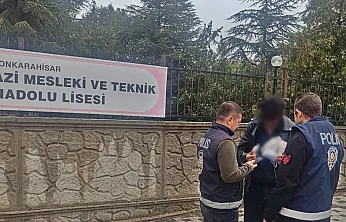 Polis Afyon'da Okul Çevrelerini Mercek Altına Aldı