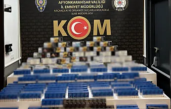 Polis Kaçak Sigara Ve Makaron Ele Geçirdi