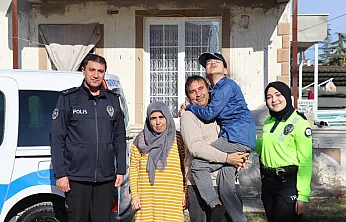 Polisten Kalpten Kalbe Uzanan Devriye