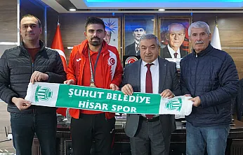 Şampiyon Takımın Futbolcusu Şuhut'ta