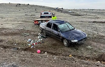 Şarampole Devrilen Otomobilde 2 Kişi Yaralandı