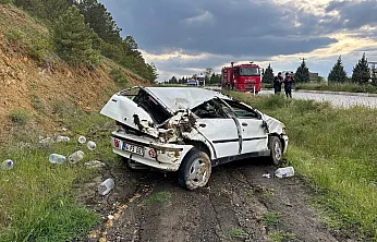 Şarampole Uçtular, 3 Kişi Yaralandı