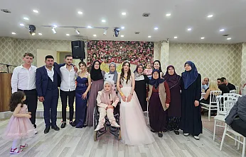 Şen ve Altuğ Ailelerinin Mutlu Günü