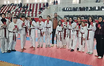 Siyah Kuşak Sınavında Afyonkarahisarlı Sporculardan Önemli Başarı