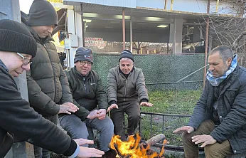 Soğuk Havalar En Fazla Pazarcı Esnafını Etkiledi