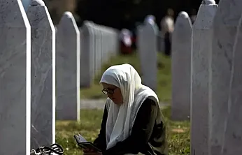 'Srebrenitsa İnsanlığın Ortak Vicdanında Silinmez Bir Yara'