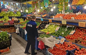 Şuhut Belediyesi'nden Manavlara Sıkı Denetim