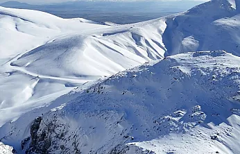 Sultan Dağları'ndaki Kar Kiraza Umut Oldu