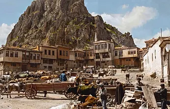 Tarihi Afyon Renklendi ve Canlandı