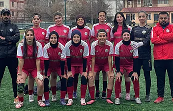 Taşoluk'un Genç Sultanları U17 Gelişim Ligi'ne Hazır