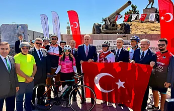 Afyon'da Büyük Taarruz'un 104. Yılı Coşkuyla Anıldı