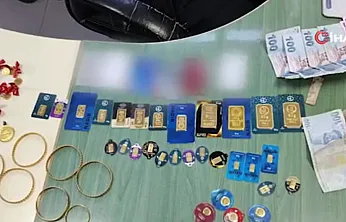 Temizlik İşçisi Altın Dolu Çantayı Polise Teslim Etti