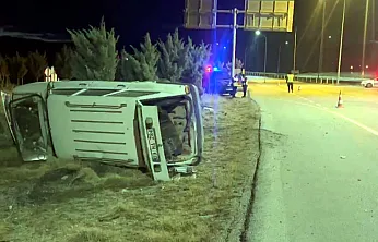 Tıra Çarptı, Ağır Yaralandı