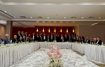 TŞOF Genel Başkanı Mehmet Yiğiner'in Öncülüğünde Esnafın Nabzı Afyon'da Tutuldu