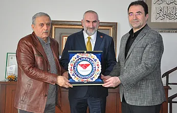 Türkiye-Çin İş Geliştirme Ve Destekleme Derneği Başkanı İhsan Beşer TV3'ü Ziyaret Etti